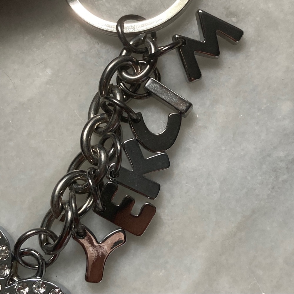 Silver Mickey Keychain - Picture 3 of 5